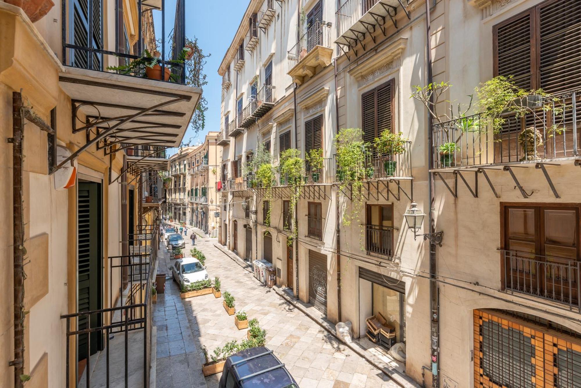 Good Vibes Apartment Nel Centro Storico Palermo Exterior photo