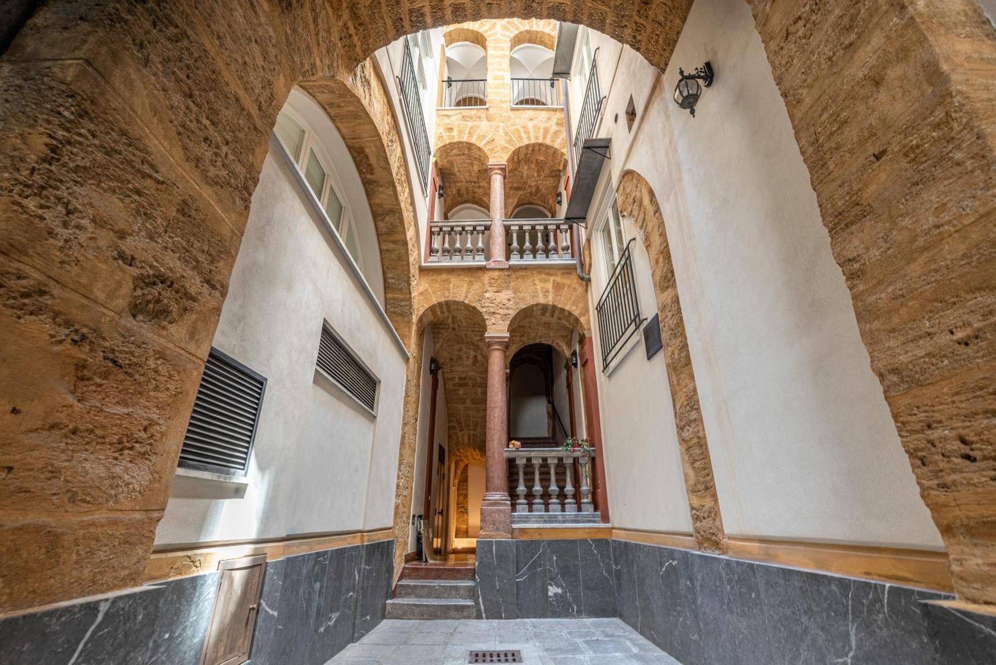 Good Vibes Apartment Nel Centro Storico Palermo Exterior photo